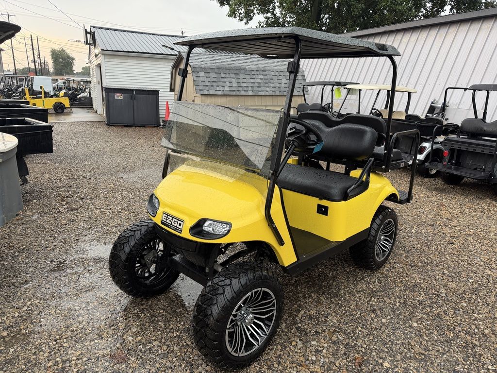 2018 E-Z-GO TXT